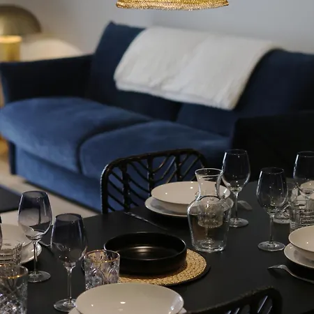 Outremer - Douceur Bleue Au Centre De Apartman *