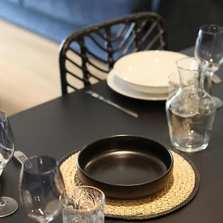 Outremer - Douceur Bleue Au Centre De Apartman *