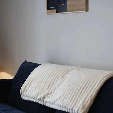 Outremer - Douceur Bleue Au Centre De *