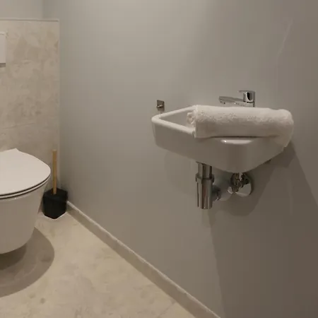 Outremer - Douceur Bleue Au Centre De *